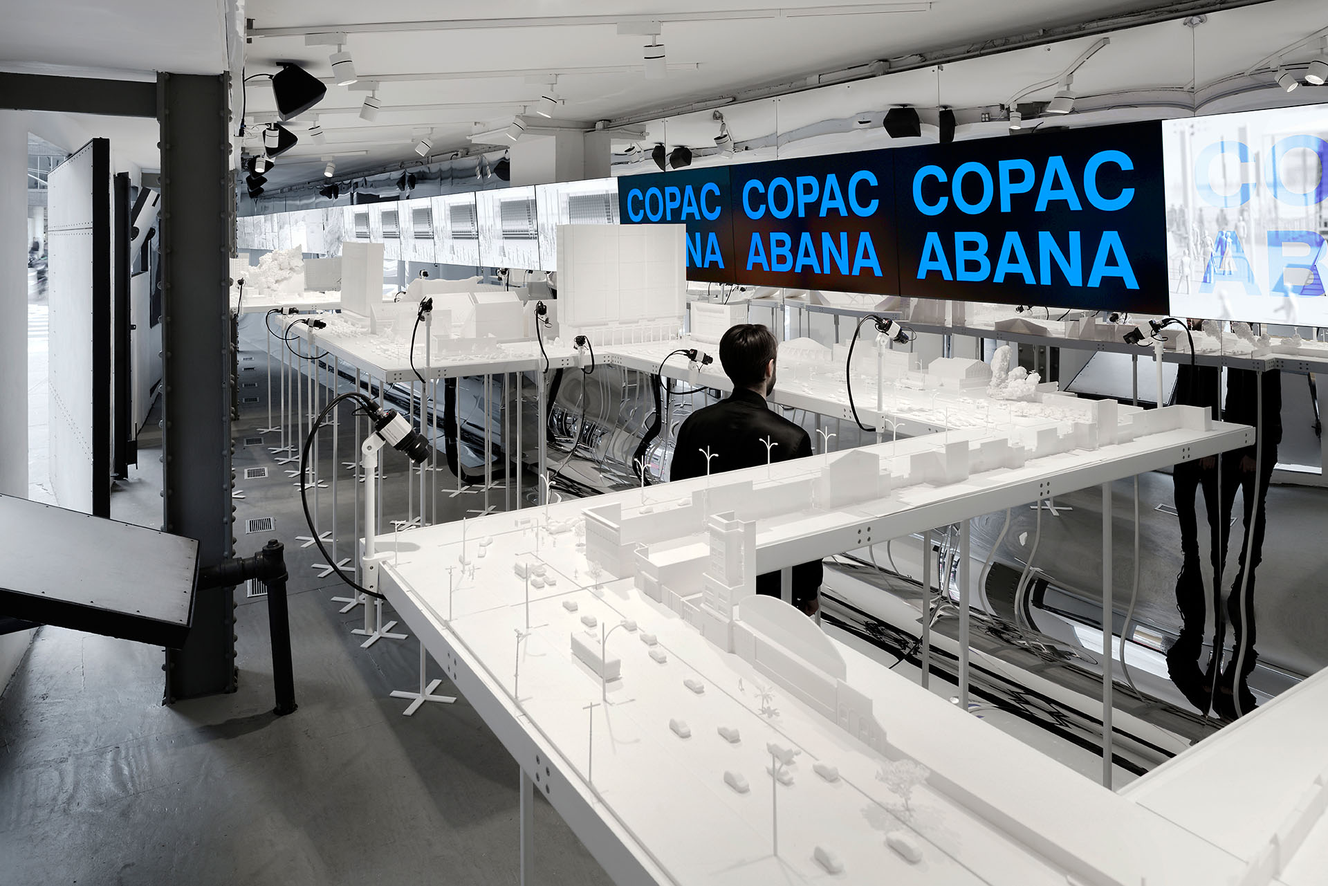 Control Syntax Rio — exhibition room