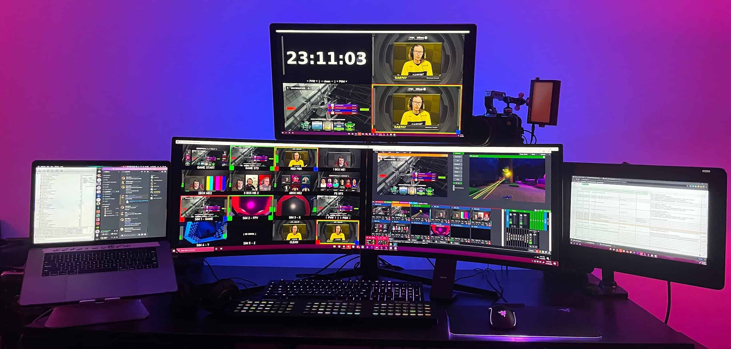 Technical director Nate Glass during DRL Allianz World Championship setup